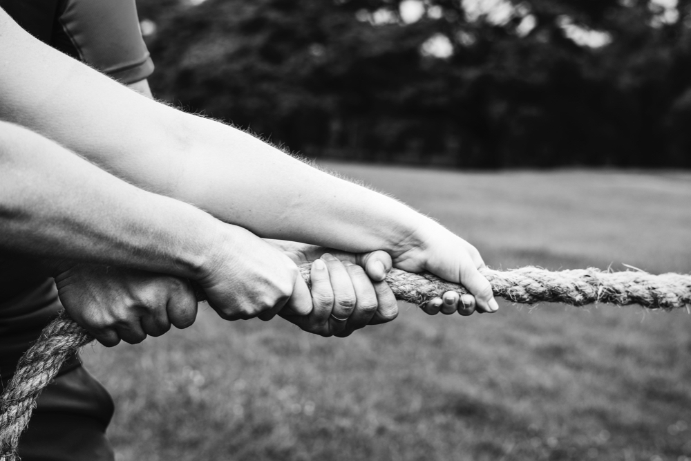tug of war rope black and white